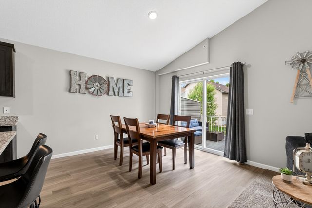 8521 Gateway Circle, Monticello, MN 55362