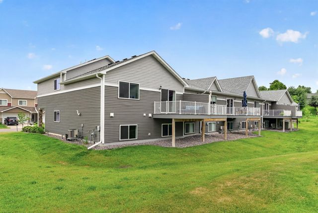 8521 Gateway Circle, Monticello, MN 55362