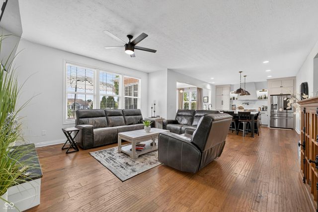 13082 Knights Way, Fishers, IN 46037