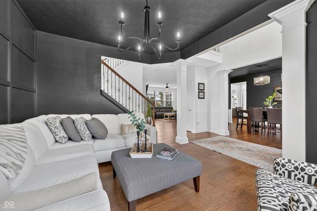 13082 Knights Way, Fishers, IN 46037