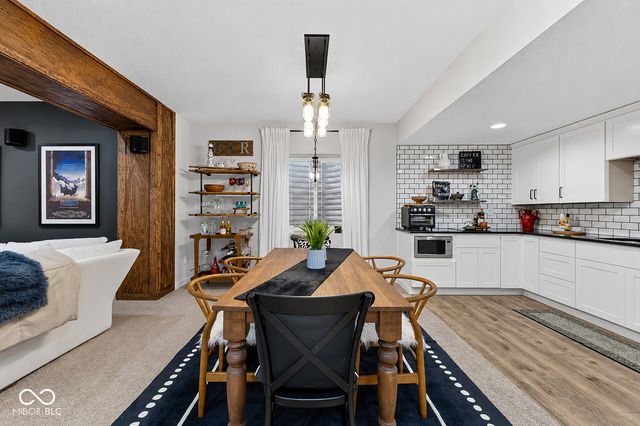 13082 Knights Way, Fishers, IN 46037