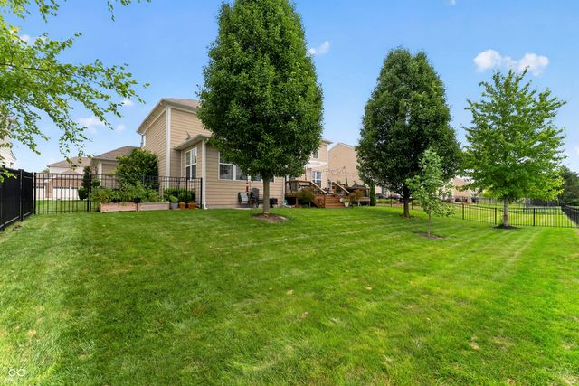 13082 Knights Way, Fishers, IN 46037