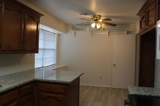 10601 Songbird Lane, Midwest City, OK 73130