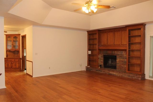 10601 Songbird Lane, Midwest City, OK 73130