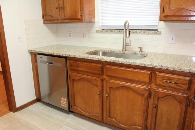 10601 Songbird Lane, Midwest City, OK 73130