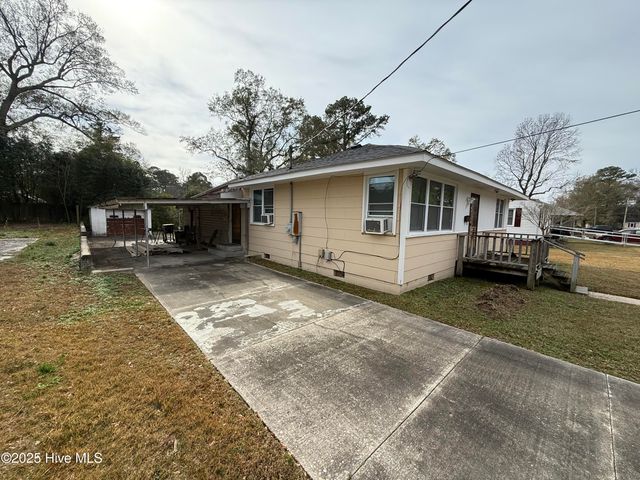 436 Nelson Drive, Jacksonville, NC 28540