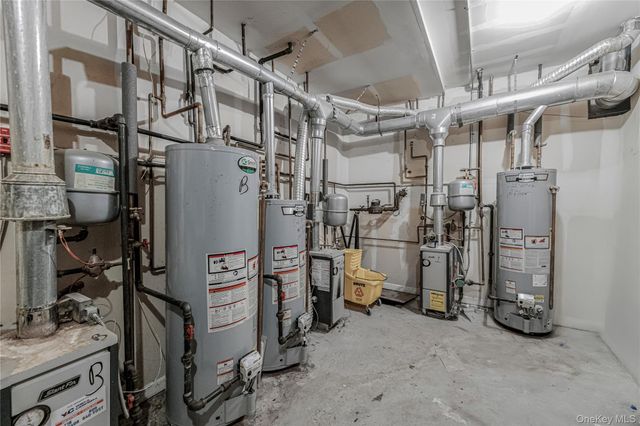 242 Prentiss Avenue, Bronx, NY 10465