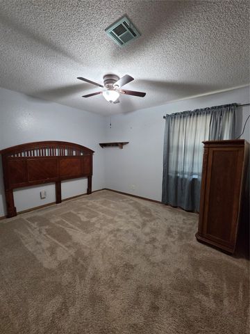 1217 S GUM Avenue, Broken Arrow, OK 74012