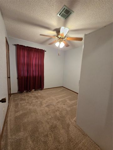 1217 S GUM Avenue, Broken Arrow, OK 74012