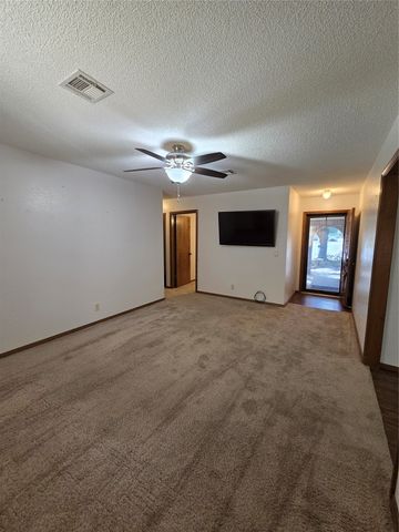 1217 S GUM Avenue, Broken Arrow, OK 74012
