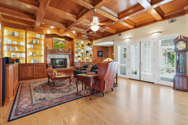 4339 Hale Ranch Ln, Fair Oaks, CA 95628
