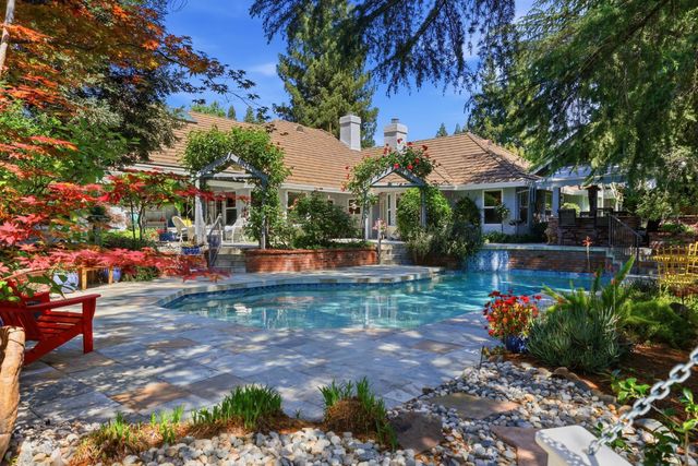 4339 Hale Ranch Ln, Fair Oaks, CA 95628