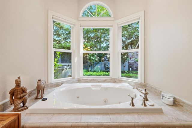 4339 Hale Ranch Ln, Fair Oaks, CA 95628