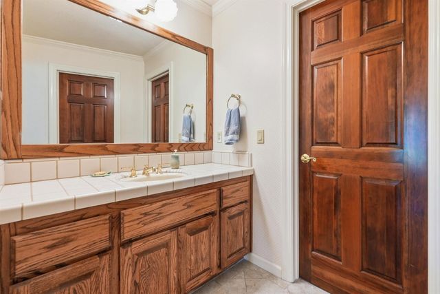 4339 Hale Ranch Ln, Fair Oaks, CA 95628