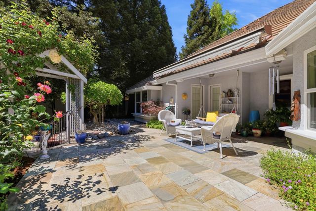4339 Hale Ranch Ln, Fair Oaks, CA 95628