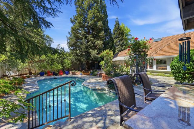 4339 Hale Ranch Ln, Fair Oaks, CA 95628