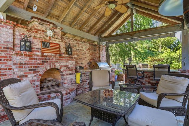 4339 Hale Ranch Ln, Fair Oaks, CA 95628