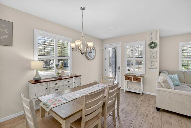 5601 KINGSLEY CORNER WAY, Lithia, FL 33547