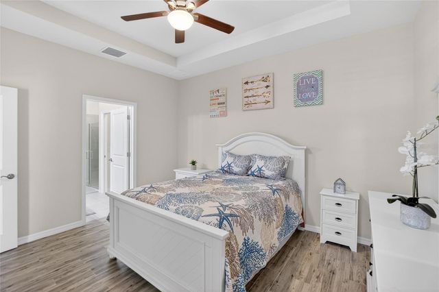 5601 KINGSLEY CORNER WAY, Lithia, FL 33547