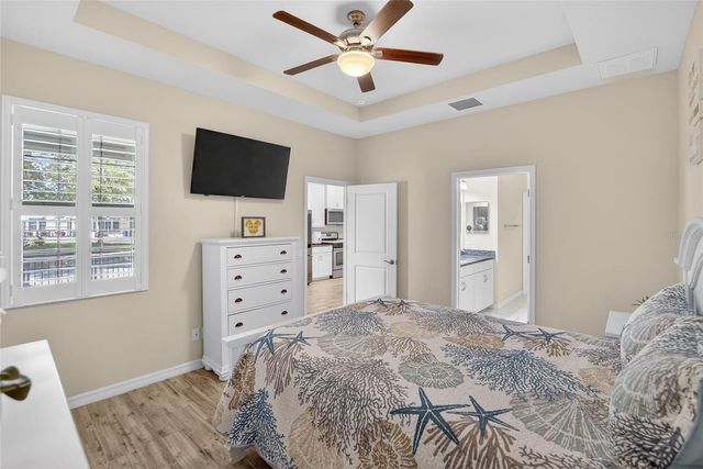 5601 KINGSLEY CORNER WAY, Lithia, FL 33547