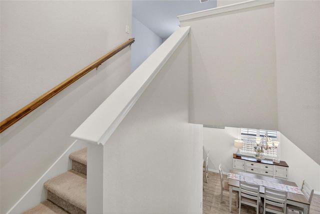 5601 KINGSLEY CORNER WAY, Lithia, FL 33547