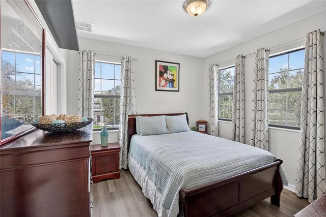 5601 KINGSLEY CORNER WAY, Lithia, FL 33547