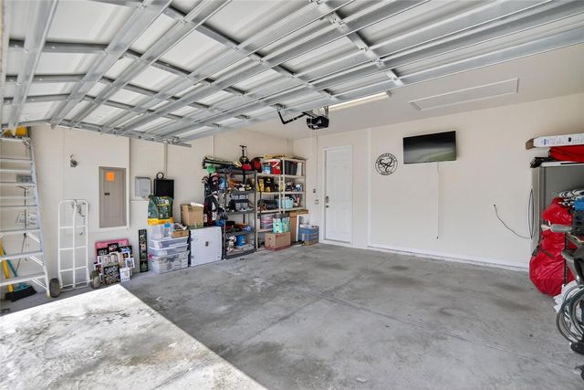 5601 KINGSLEY CORNER WAY, Lithia, FL 33547