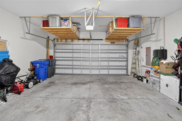 5601 KINGSLEY CORNER WAY, Lithia, FL 33547