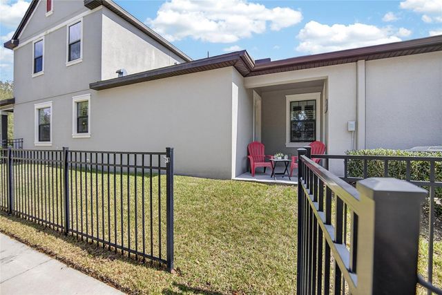 5601 KINGSLEY CORNER WAY, Lithia, FL 33547