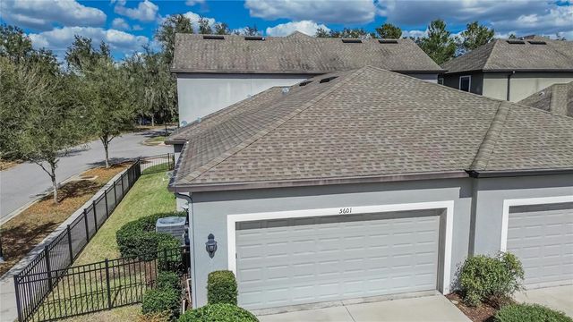 5601 KINGSLEY CORNER WAY, Lithia, FL 33547