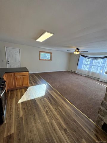 3526 State Route 52 B, Pine Bush, NY 12566