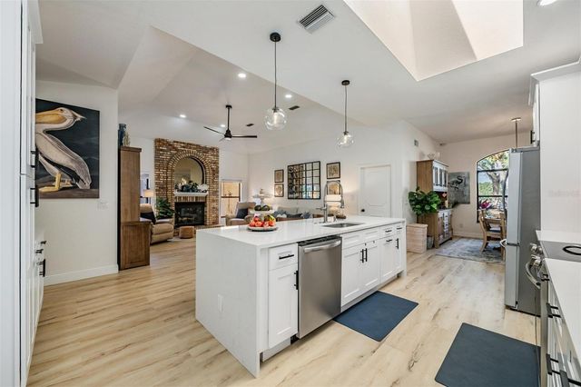 19607 WYNDHAM LAKES DRIVE, Odessa, FL 33556