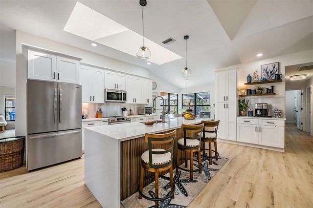 19607 WYNDHAM LAKES DRIVE, Odessa, FL 33556