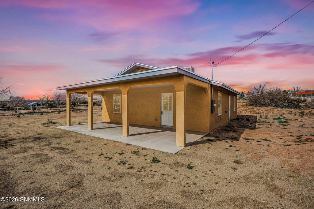 2013 Rocca Seca Road, Las Cruces, NM 88012