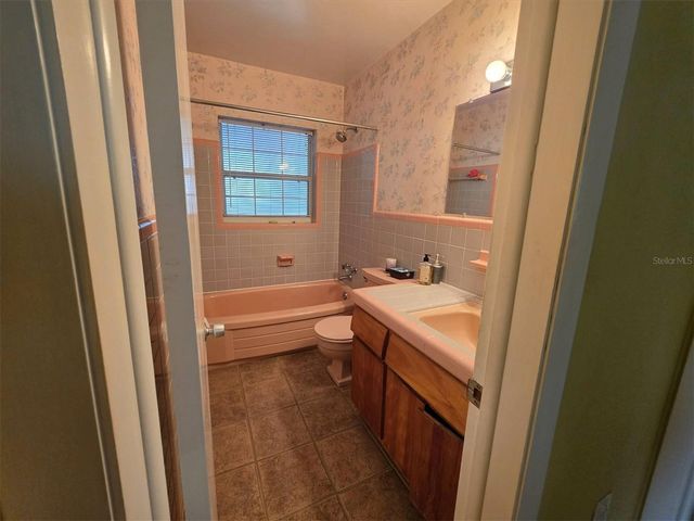 735 OVERHILL ROAD, Deland, FL 32720