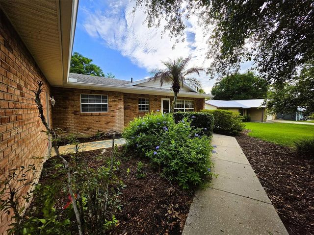 735 OVERHILL ROAD, Deland, FL 32720