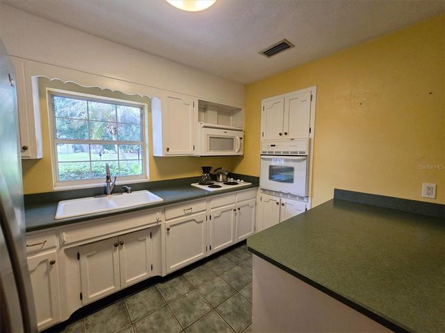 735 OVERHILL ROAD, Deland, FL 32720
