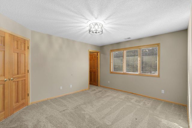 3823 Tessier Trail, Vadnais Heights, MN 55127