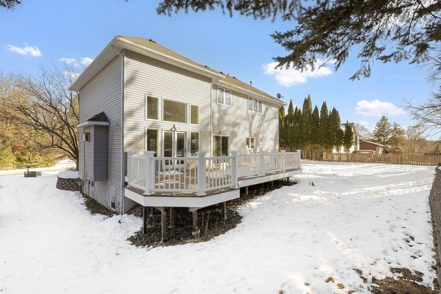 3823 Tessier Trail, Vadnais Heights, MN 55127