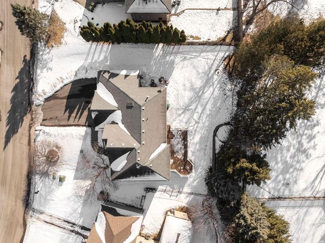 3823 Tessier Trail, Vadnais Heights, MN 55127