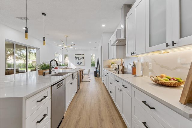 6557 CRESTMONT GLEN LANE, Windermere, FL 34786