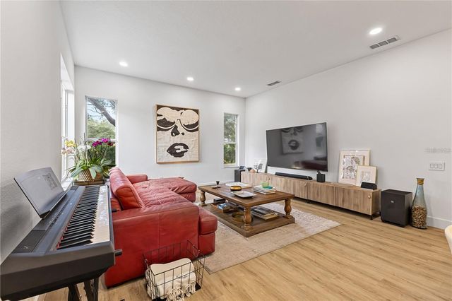 6557 CRESTMONT GLEN LANE, Windermere, FL 34786