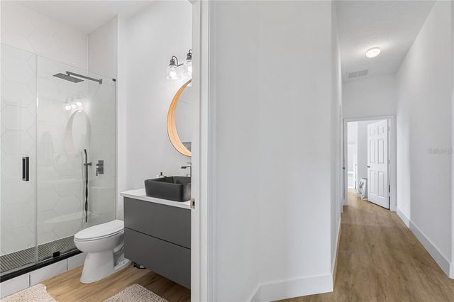 6557 CRESTMONT GLEN LANE, Windermere, FL 34786