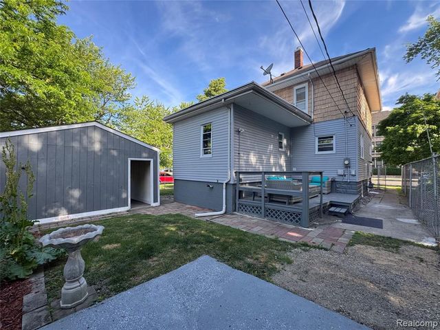 563 Eureka Road, Wyandotte, MI 48192