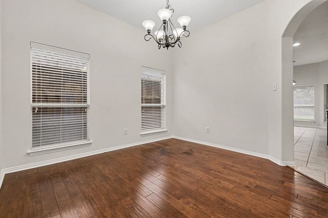 4111 Creek Hill Lane, Corinth, TX 76208