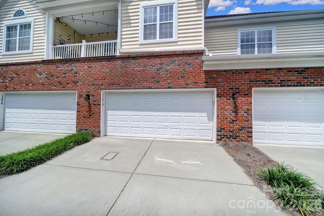 11910 Lacroix Street, Charlotte, NC 28277