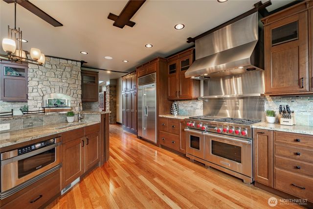8771 Clubhouse Point Drive, Blaine, WA 98230