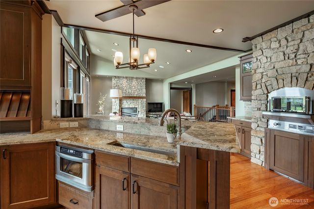 8771 Clubhouse Point Drive, Blaine, WA 98230