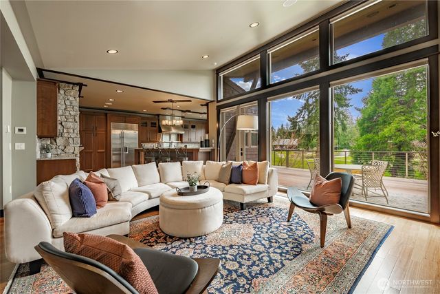 8771 Clubhouse Point Drive, Blaine, WA 98230