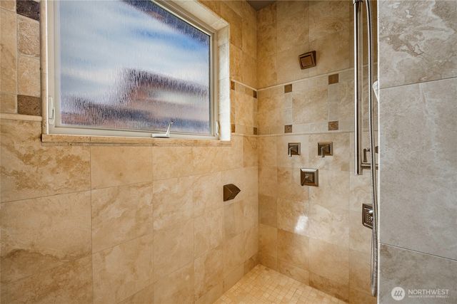 8771 Clubhouse Point Drive, Blaine, WA 98230